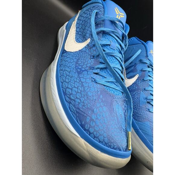 Size 13 - Kobe A.D. Mid Demar Derozan PE - Only Worn Once Indoor Shoot Around main image 4